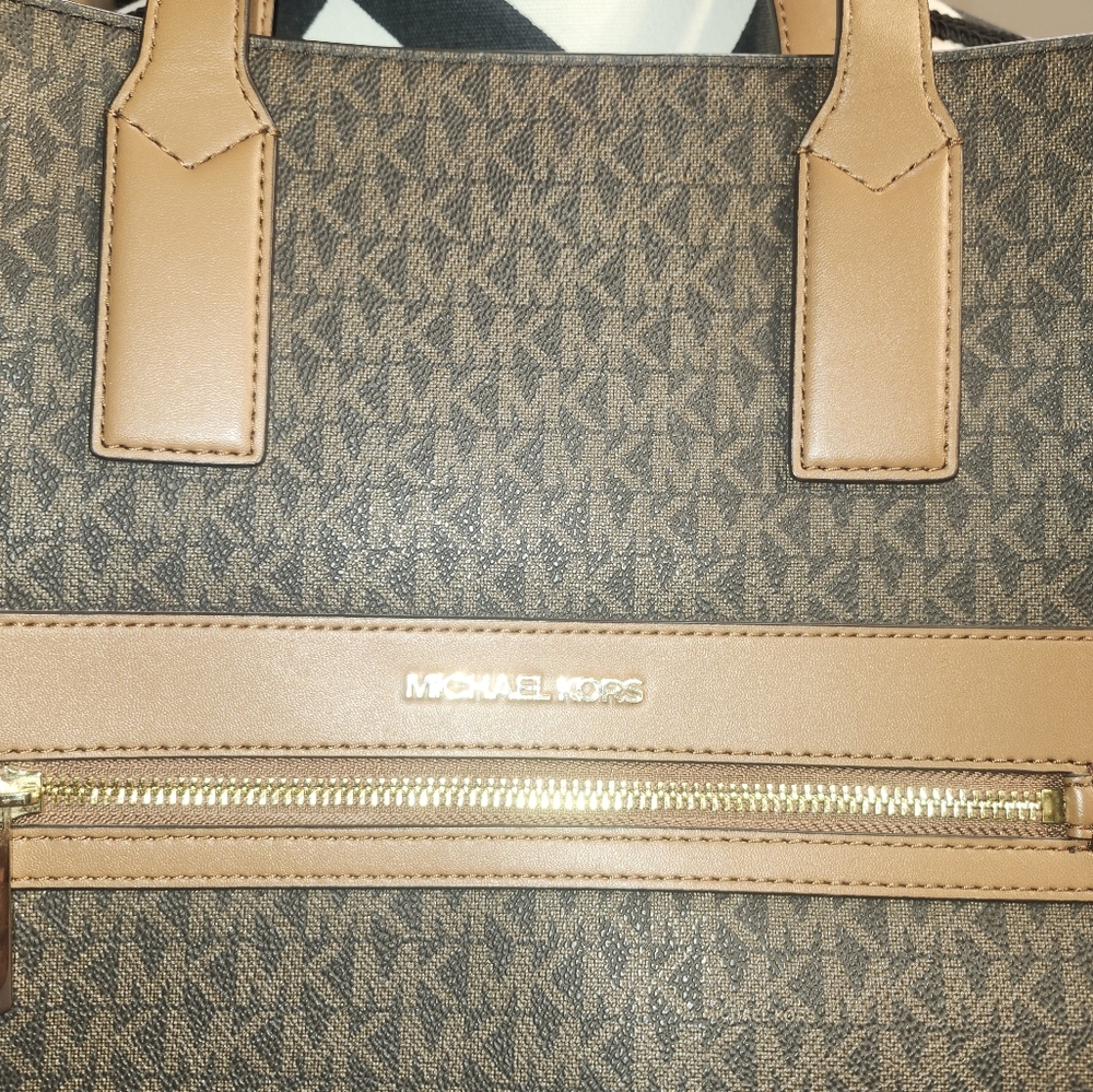 Michael Kors Dark Brown Signature Tote Acron Kensly Tote - Picture 2 of 7